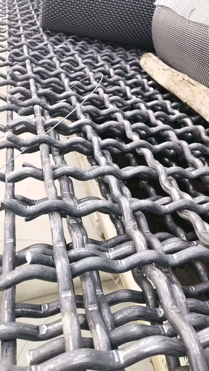 矿山作业中的矿筛网:不可或缺的好帮手